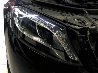 Антихром и бронь фар на автомобиле Mercedes Benz W222