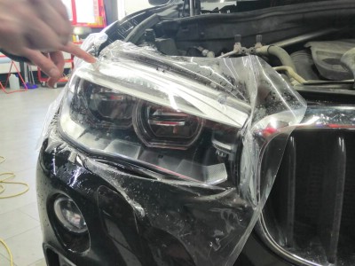 Полировка и бронирование фар BMW X5