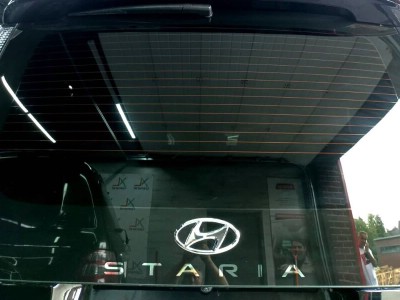 Бронирование фар и тонирование задней полусферы на автомобиле HYUNDAI STARIA