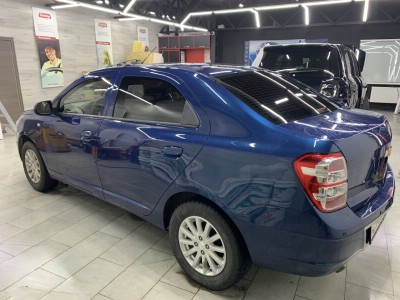 Тонирование задней полусферы остекления авто Chevrolet Cobalt 2011 (RAVON R4)