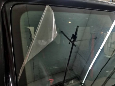 Демонтаж старой защитной пленкой Clearex и монтаж новой Mercedes G Class W463