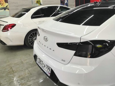Тонирование задней оптики Hyundai Elantra 2019- 