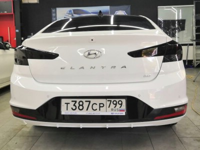 Тонирование задней оптики Hyundai Elantra 2019- 