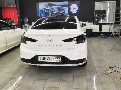 Тонирование задней оптики Hyundai Elantra 2019- 