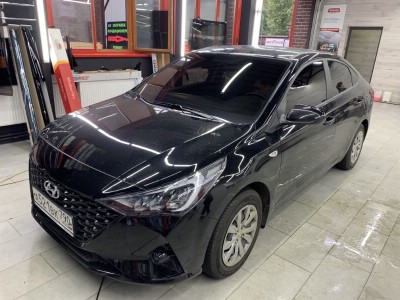 Тонирование лобового стекла Hyundai Solaris 2017-