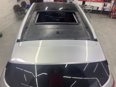 Замена остекления панорамной крыши Kia Sportage 5D SUV 2016-