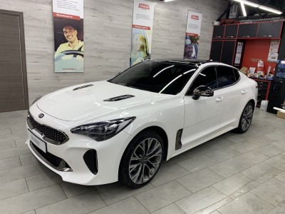 Бронирование фар головного освещения Kia Stinger 5D