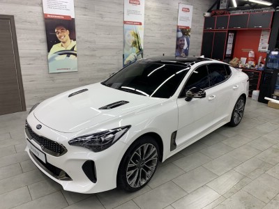 Бронирование фар головного освещения Kia Stinger 5D
