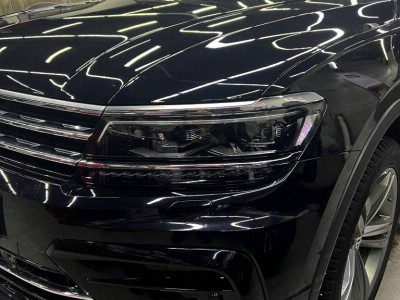 Комплексная оклейка зон риска лакокрасочного покрытия полиуретановой пленкой Volkswagen Tiguan