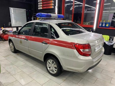 Тонирование остекление задней полусферы Lada Granta