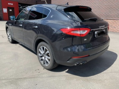 Тонирование задней полусферы Maserati Levante