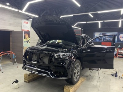 Комплексная оклейка элементов кузова пленкой полиуретан Mercedes GLE RangeR 5D