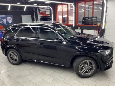 Комплексная оклейка элементов кузова пленкой полиуретан Mercedes GLE RangeR 5D