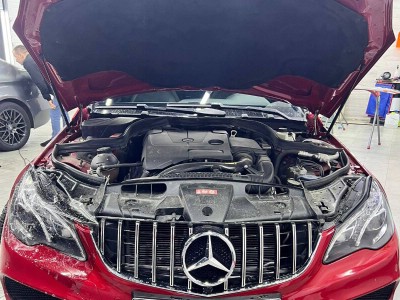 mercedes-tonirovanie-perednej-optiki