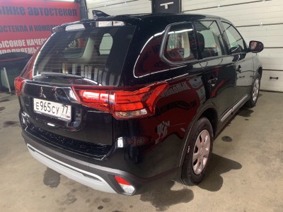 Тонирование остекления задней полусферы Mitsubishi OutlandeR 2015-