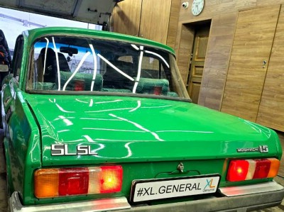 Монтаж заднего стекла на автомобиле Москвич 412 1967-1977