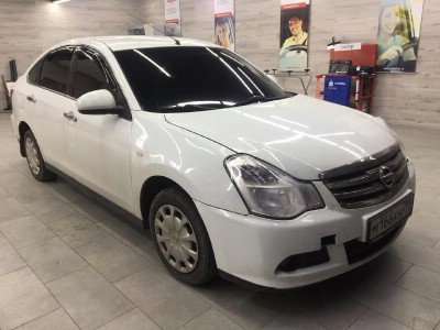 Тонирование лобового и передних опускных стекол Nissan Almera NEW 