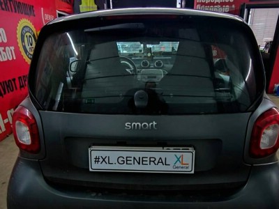 Переклейка лобового стекла с сохранением на автомобиле Smart Fortwo III