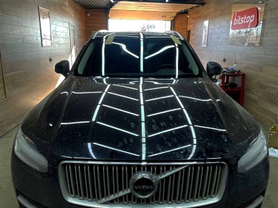 Переклейка лобового стекла Volvo XC90 II поколения 2014-2019