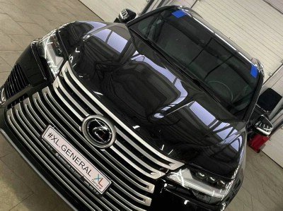 Переклейка с сохранением лобового стекла на автомобиле Lexus LX600