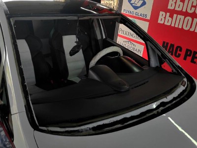 Переклейка с сохранением лобового стекла на автомобиле Opel Corsa D 06-14