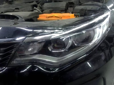 Полировка и бронирование фар на автомобиле Kia Optima