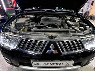 Полировка и бронирование фар на автомобиле MITSUBISHI PAJERO