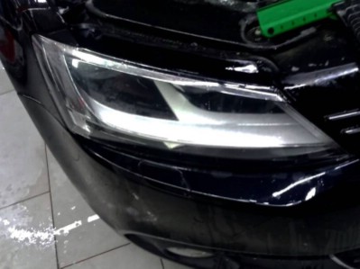Полировка и бронирование фар на Volkswagen Jetta
