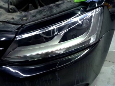 Полировка и бронирование фар на Volkswagen Jetta