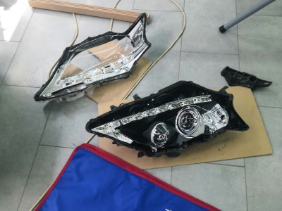 Ремонт фары головного освещения Lexus RX300