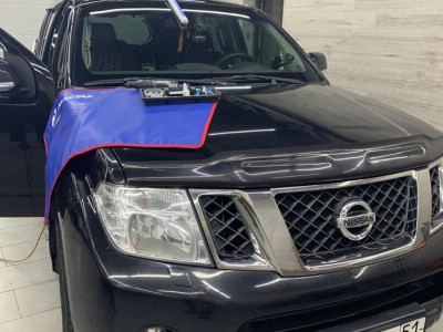 Ремонт лобового стекла Nissan Pathfinder 2005-