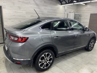 Тонирование задней полусферы остекления авто Renault Arkana