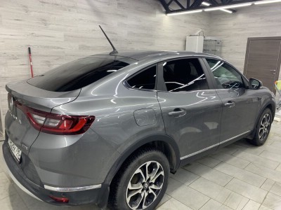 Тонирование задней полусферы остекления авто Renault Arkana