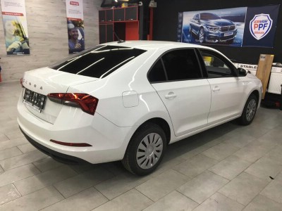 Тонирование задней полусферы Skoda Rapid 4D HBK 2020- 