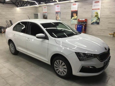 Тонирование задней полусферы Skoda Rapid 4D HBK 2020- 