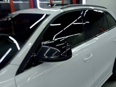 Тонирование двух передних стекол 35% пленкой Suncontrol на автомобиле Audi Q3