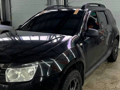 Тонирование лобового 35% и передних стекол 05% Renault Duster