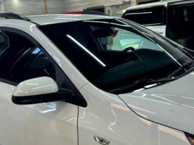 Тонирование лобового и передних стекол атермальной пленкой KIA Rio X