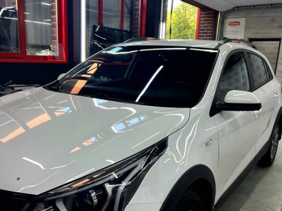 Тонирование лобового и передних стекол атермальной пленкой KIA Rio X