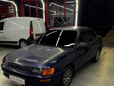 Тонирование лобового стекла и 2х передних опускных 5% Toyota Corolla