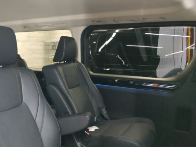 Тонирование минивена Toyota HI-ACE