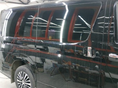 Тонирование минивена Toyota HI-ACE