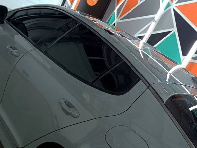 Тонирование передней полусферы на автомобиле KIA STINGER 15% пленкой SUNCONTROL
