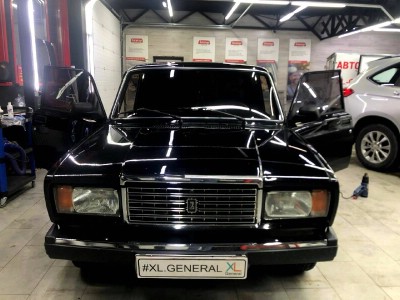 Тонирование передней полусферы на автомобиле ВАЗ 2107
