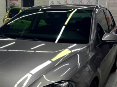 Тонирование передней полусферы в цвет заводских задних стекол Volkswagen Golf VII