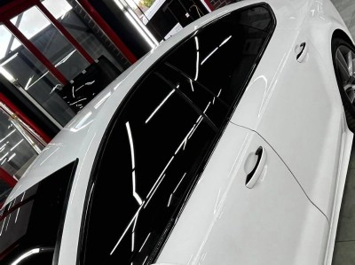 Тонирование передних опускных стекол и антихром на автомобиле Audi A7