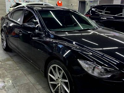 tonirovanie-perednih-stekol-05-mazda-6