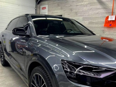 Тонирование передних стёкол и затемнение передней оптики Audi Q8