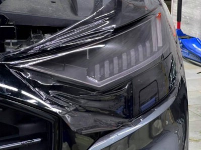 Тонирование передних стёкол и затемнение передней оптики Audi Q8