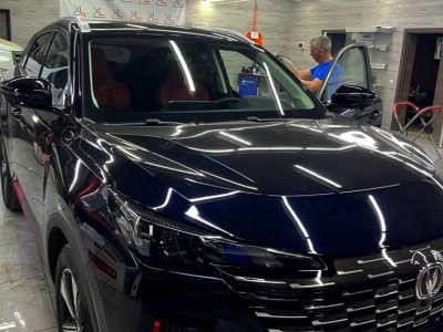 tonirovanie-zadnej-polusfery-05-i-perednix-stekol-atermalnoj-plenkoj-changan-cs55-plus